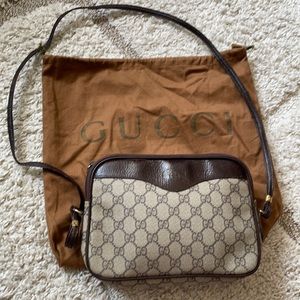 Vintage Gucci sling bag